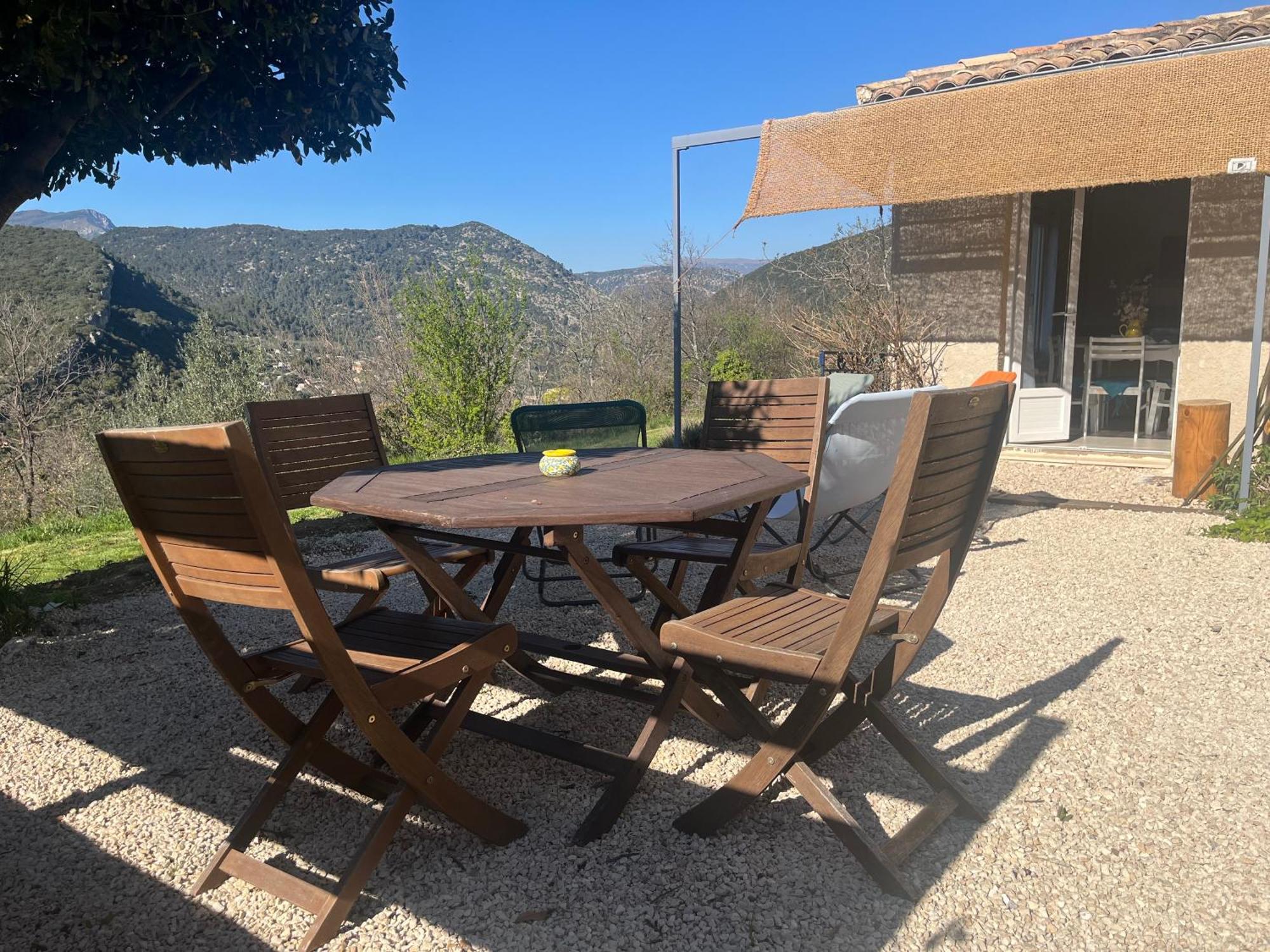 Cabanon Entoure De Montagnes Et D'Oliviers Villa Nyons Exterior photo